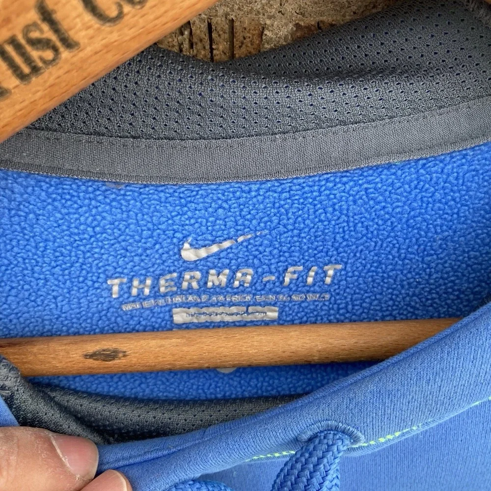 Nike Women's Small (= Youth Large) Thermafit Baby‎ Blue Hoodie Heritage Spellout